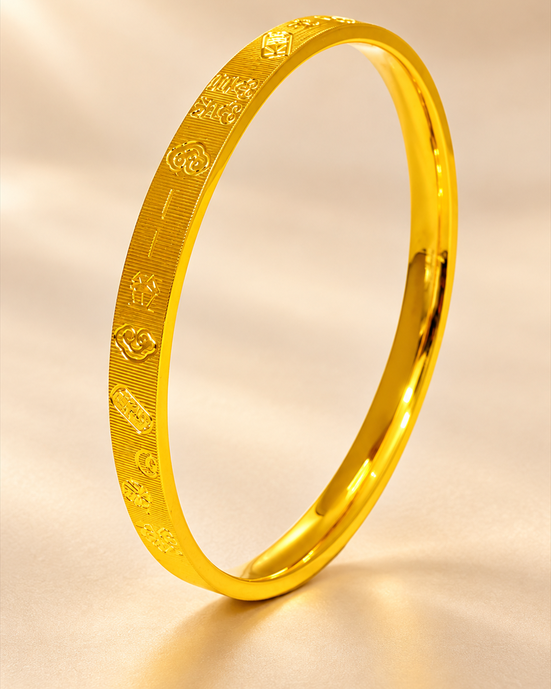 01-main Auspicious Fu Character Bangle - Image 1